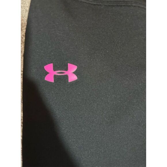 ☘️☘️☘️Under Armour Girls' XL Black Capri Leggings Activewear Sports☘️☘️☘️ - Picture 4 of 10